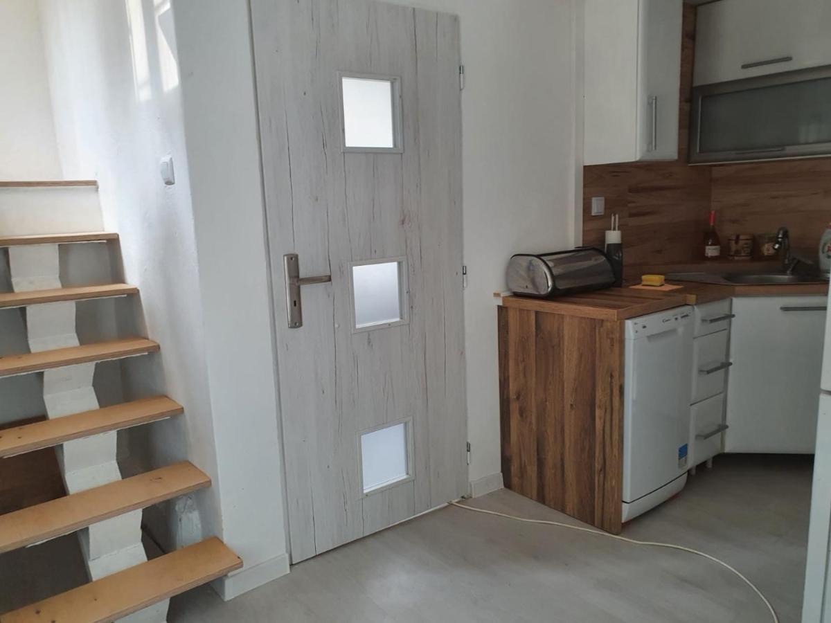 Horska Chata V Srdci Kremnickych Hor Banská Bystrica Exteriör bild